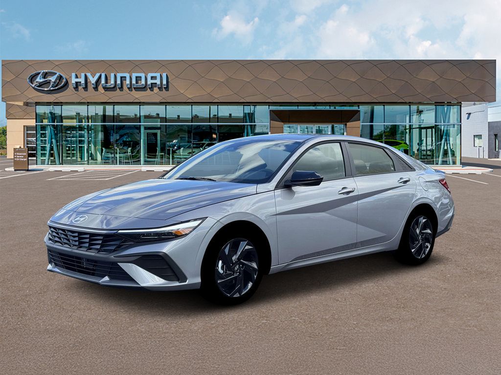 New 2026 Hyundai Elantra SEL FWD image 2