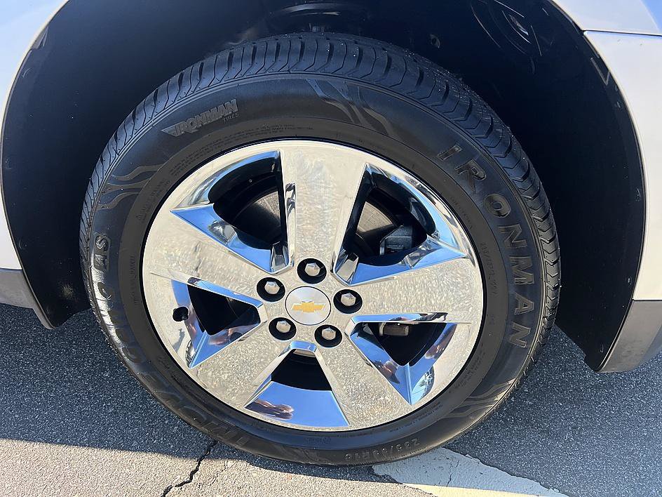Used 2012 Chevrolet Equinox LTZ FWD image 12