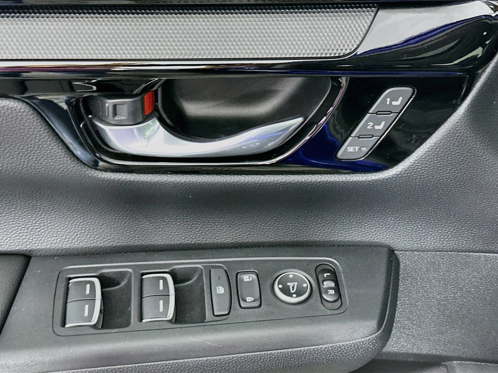 Used 2023 Honda CR-V EX-L image 18