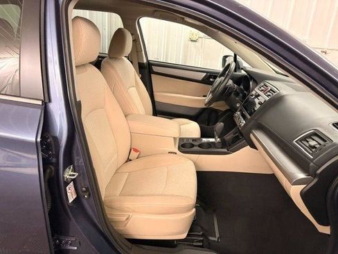 Used 2017 Subaru Outback 2.5i Premium AWD/4WD image 22