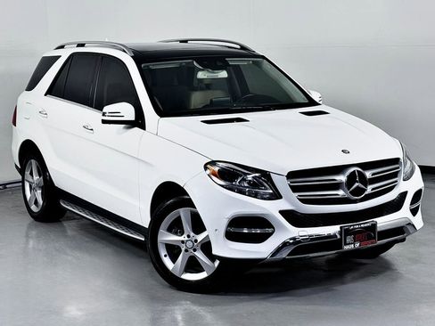 Used 2017 Mercedes-Benz GLE 350 4MATIC w/ Premium 1 Package image 3