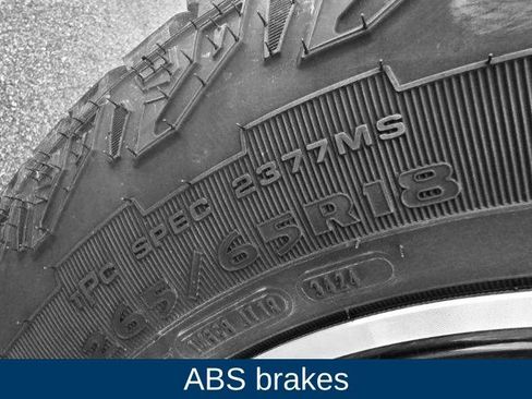 Used 2024 Chevrolet Traverse Z71 w/ Enhanced Driving Package AWD/4WD image 10