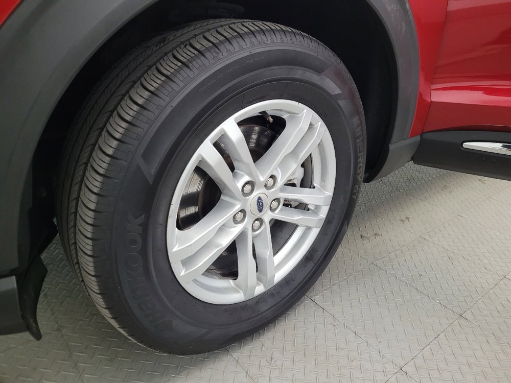 Used 2021 Ford Explorer XLT AWD/4WD image 31