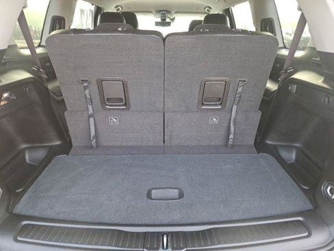 Certified 2023 Jeep Grand Cherokee L Limited w/ Luxury Tech Group II AWD/4WD image 9