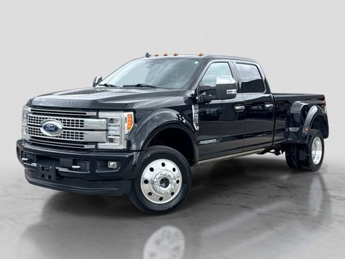 Certified 2019 Ford F450 Platinum w/ Platinum Ultimate Package AWD/4WD image 1