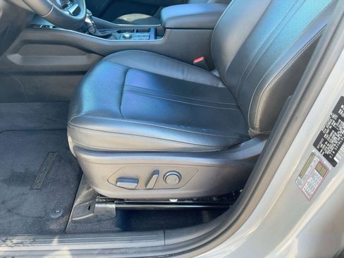 Used 2022 Kia Sorento S w/ Panoramic Sunroof Package image 14