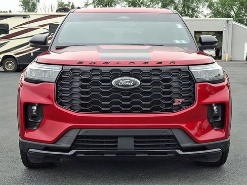 Used 2025 Ford Explorer ST w/ Sun And Sound Package AWD/4WD image 5