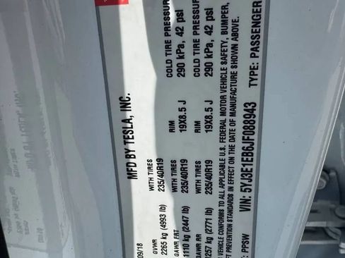 Used 2018 Tesla Model 3 Long Range AWD/4WD image 9