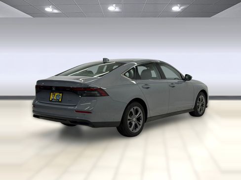 Used 2024 Honda Accord EX-L image 7