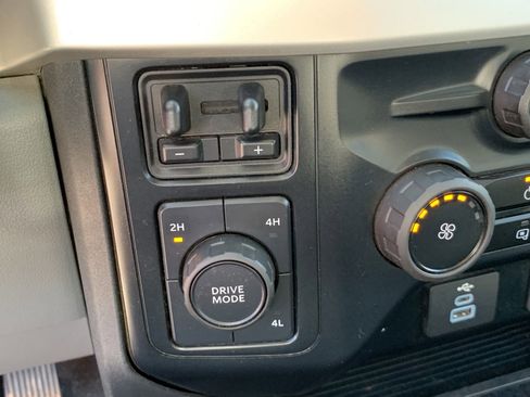 Used 2023 Ford F250 XLT image 29