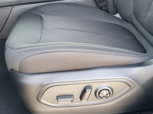 New 2025 Jeep Grand Cherokee L Laredo w/ Trailer Tow Package image 17