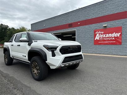 Certified 2025 Toyota Tacoma Trailhunter