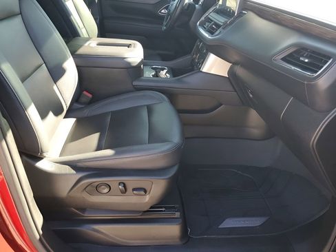 Used 2023 Chevrolet Tahoe Z71 w/ Luxury Package image 16