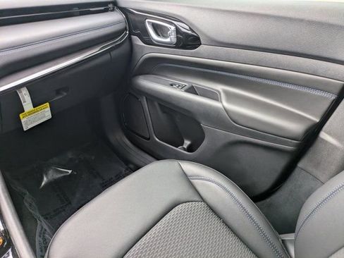 New 2026 Jeep Compass Latitude AWD/4WD image 15
