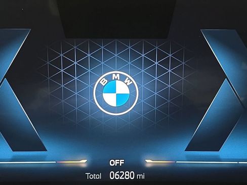 Certified 2023 BMW 760i xDrive w/ Luxury Rear Seating Package AWD/4WD image 16