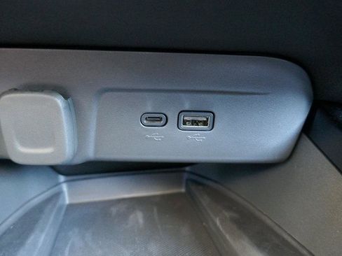 New 2026 Chevrolet Trax RS w/ Sunroof Package image 19