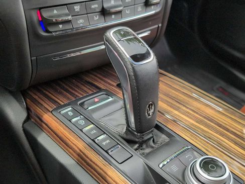 Used 2019 Maserati Ghibli S Q4 AWD/4WD image 29