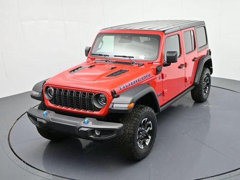 Used 2025 Jeep Wrangler Unlimited Rubicon 4xe w/ Safety Group AWD/4WD image 22