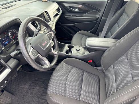Used 2022 GMC Terrain SLE w/ Elevation Edition image 11