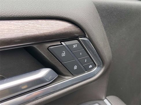 Used 2024 Chevrolet Silverado 2500 LTZ w/ LTZ Convenience Package image 14
