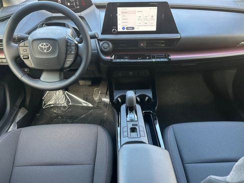 New 2026 Toyota Prius Plug-In Hybrid FWD image 14