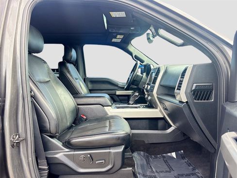 Used 2018 Ford F150 Lariat image 30