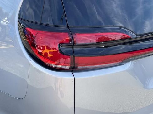 New 2026 Chrysler Pacifica Select image 10