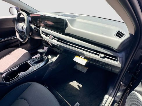 New 2026 Kia K4 FWD image 26