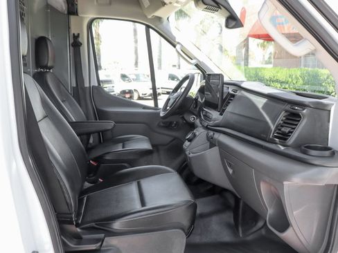 Used 2023 Ford E-Transit Medium Roof RWD image 38
