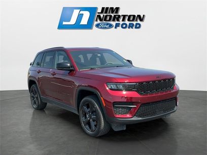 Used 2023 Jeep Grand Cherokee Altitude