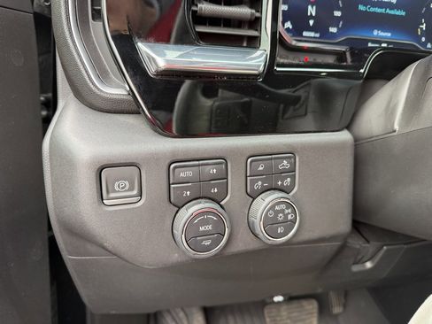 Used 2023 Chevrolet Silverado 1500 LT Trail Boss w/ LT Trail Boss Premium Package image 26