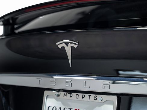 Used 2021 Tesla Model X Performance image 15