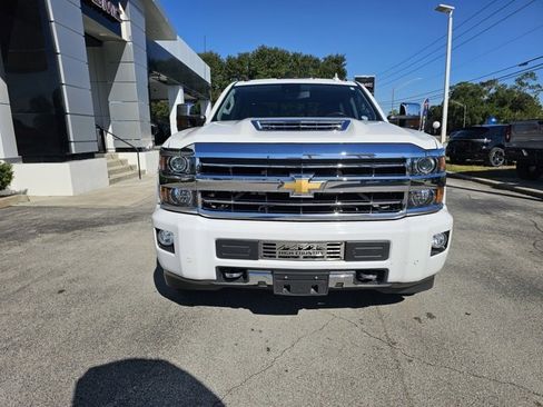 Used 2019 Chevrolet Silverado 3500 High Country w/ Duramax Plus Package image 8
