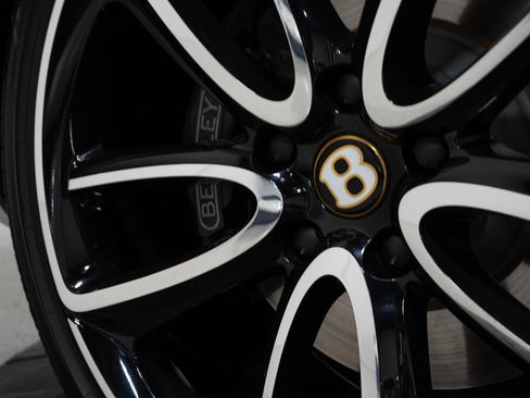 Used 2020 Bentley Continental GT V8 First Edition AWD/4WD image 19