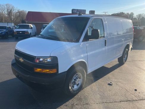 Used 2021 Chevrolet Express 2500 w/ Driver Convenience Package image 1