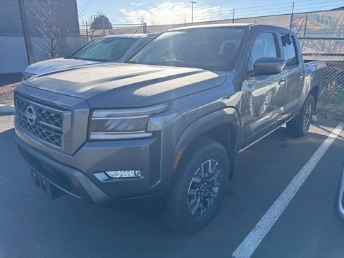 Used 2024 Nissan Frontier SL w/ Technology Package image 1