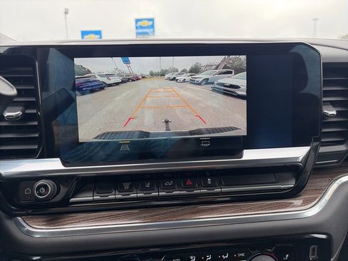 Used 2024 Chevrolet Silverado 3500 LT w/ Convenience Package image 23