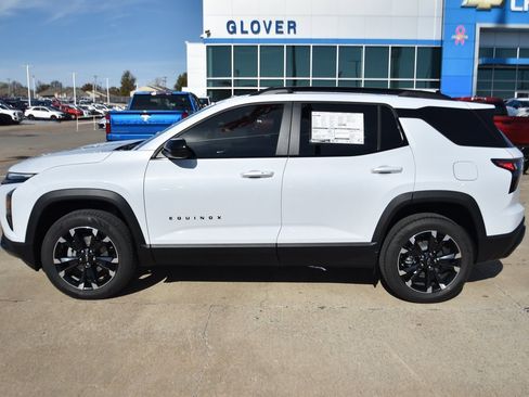 New 2026 Chevrolet Equinox RS w/ LPO, Floor Liner Package image 8