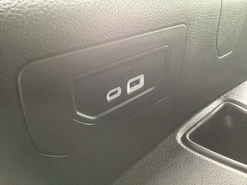 Used 2024 Jeep Grand Cherokee L Limited w/ Luxury Tech Group II AWD/4WD image 16