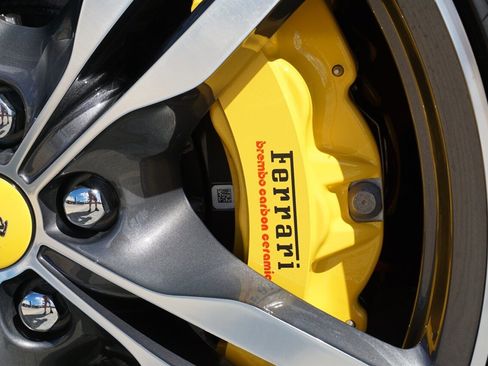 Used 2022 Ferrari Portofino M image 33