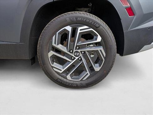 New 2025 Hyundai Tucson Limited image 10