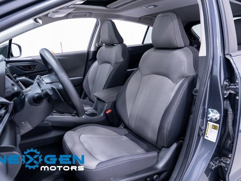 Used 2024 Subaru Crosstrek 2.0i Premium image 24