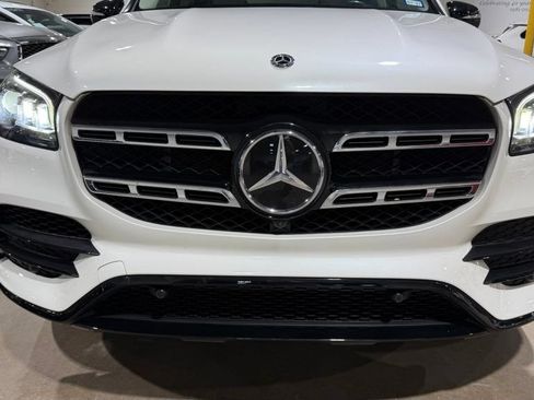 Used 2021 Mercedes-Benz GLS 580 4MATIC image 17