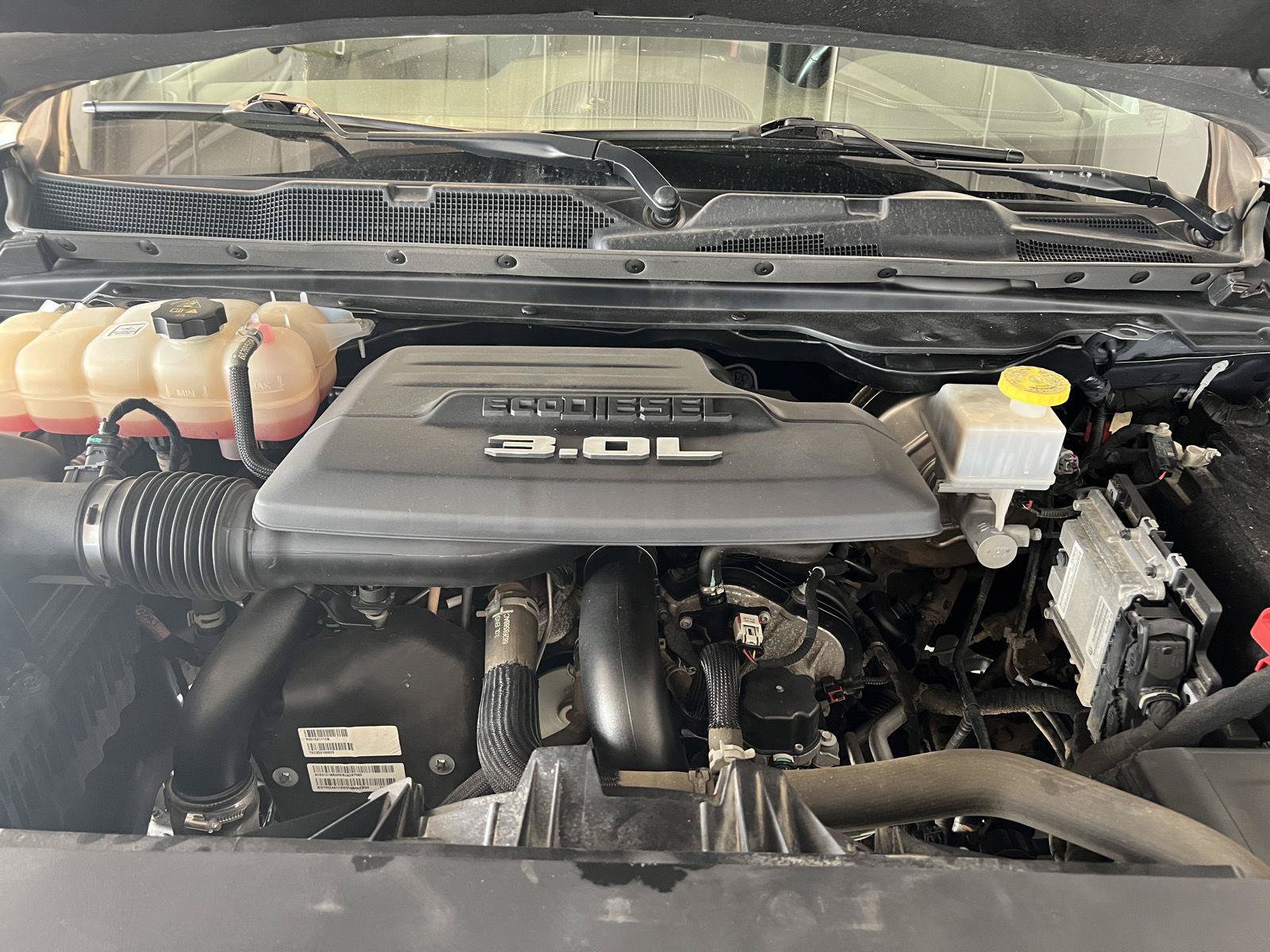 Used 2022 RAM 1500 Rebel AWD/4WD image 31