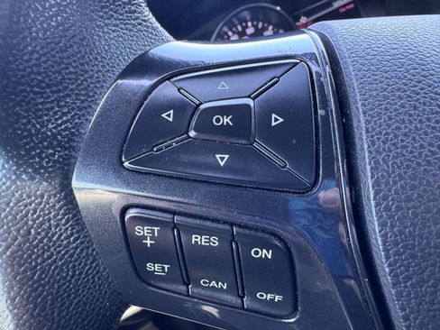 Used 2018 Ford Explorer XLT w/ Equipment Group 201A AWD/4WD image 14