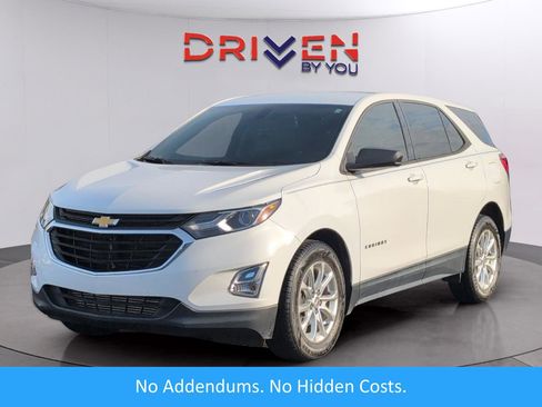 Used 2018 Chevrolet Equinox LS image 1