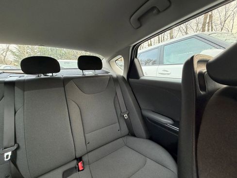 Used 2025 Kia K4 LXS image 36