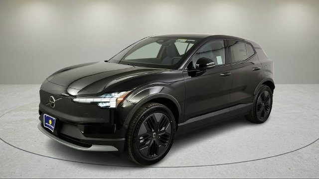 New 2026 Volvo EX30 Cross Country Ultra w/ Protection Package Premier AWD/4WD image 8