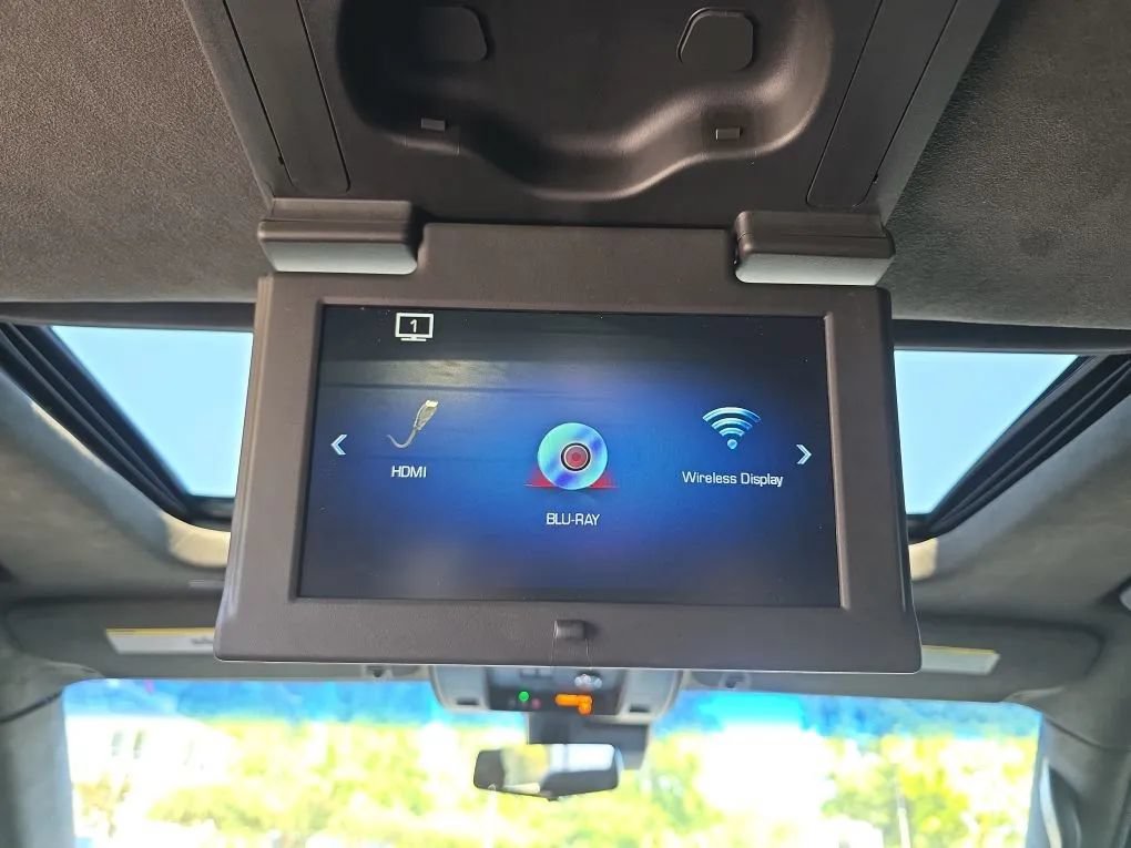 Used 2019 Cadillac Escalade Platinum AWD/4WD image 42