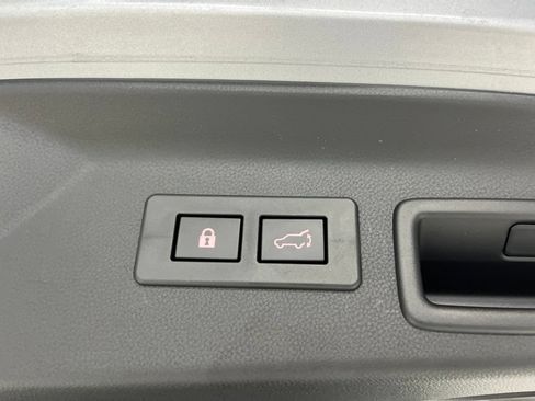 Certified 2025 Subaru Forester Premium w/ Convenience Package #2 AWD/4WD image 39